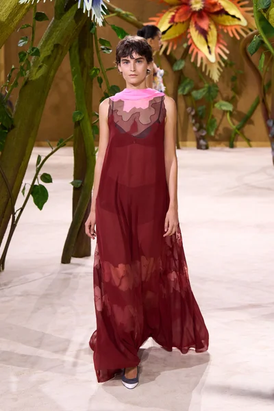 Look 35